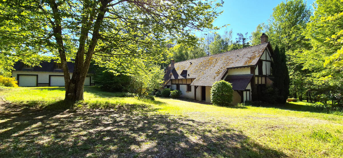 Maison à LA FERTE-SAINT-CYR
