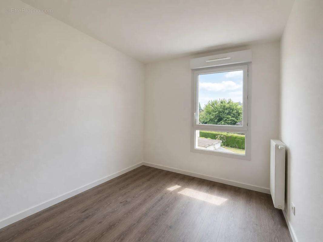 Vétraz-Monthoux – T3 récent avec balcon et double garage - photo 11