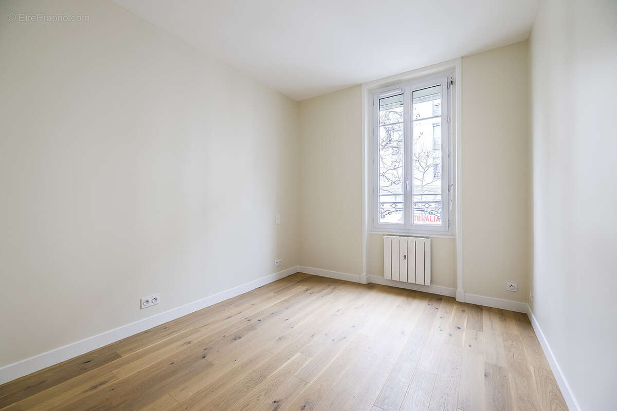 Appartement à LA GARENNE-COLOMBES