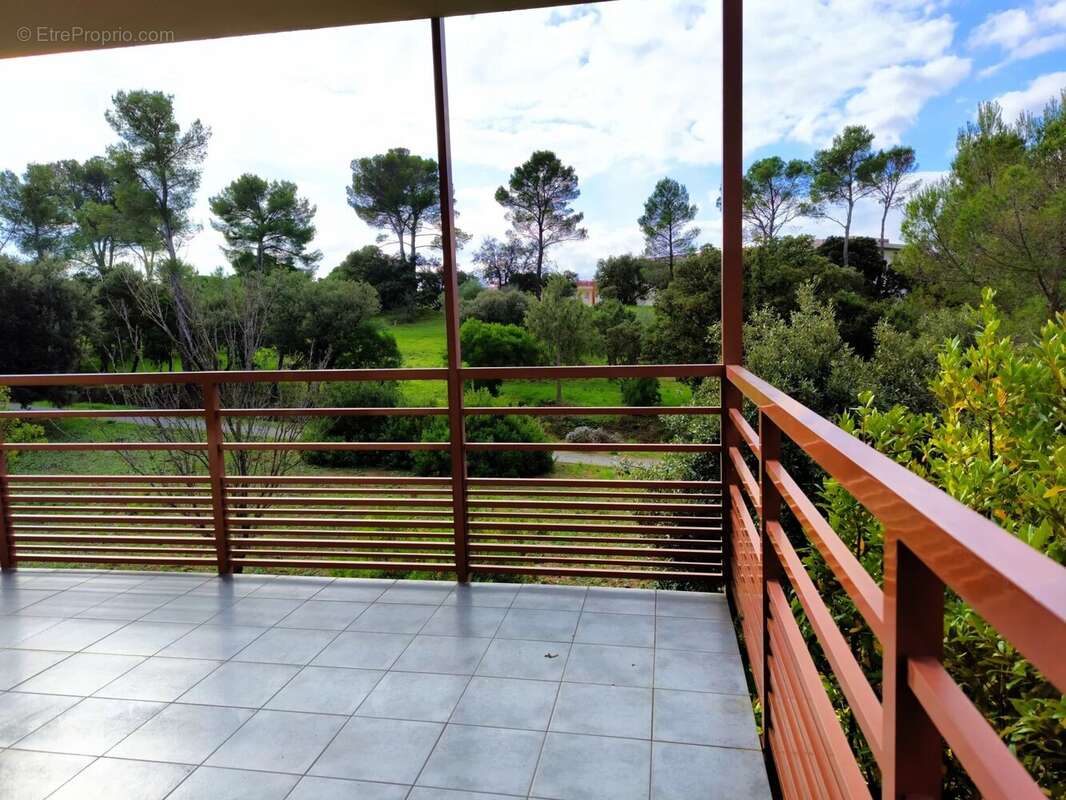 Appartement à FREJUS