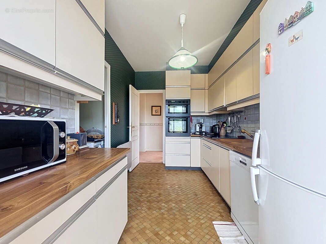 Appartement à SAINT-CYR-SUR-LOIRE