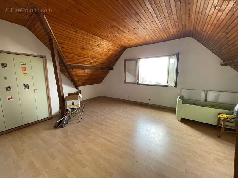 Maison à DECAZEVILLE