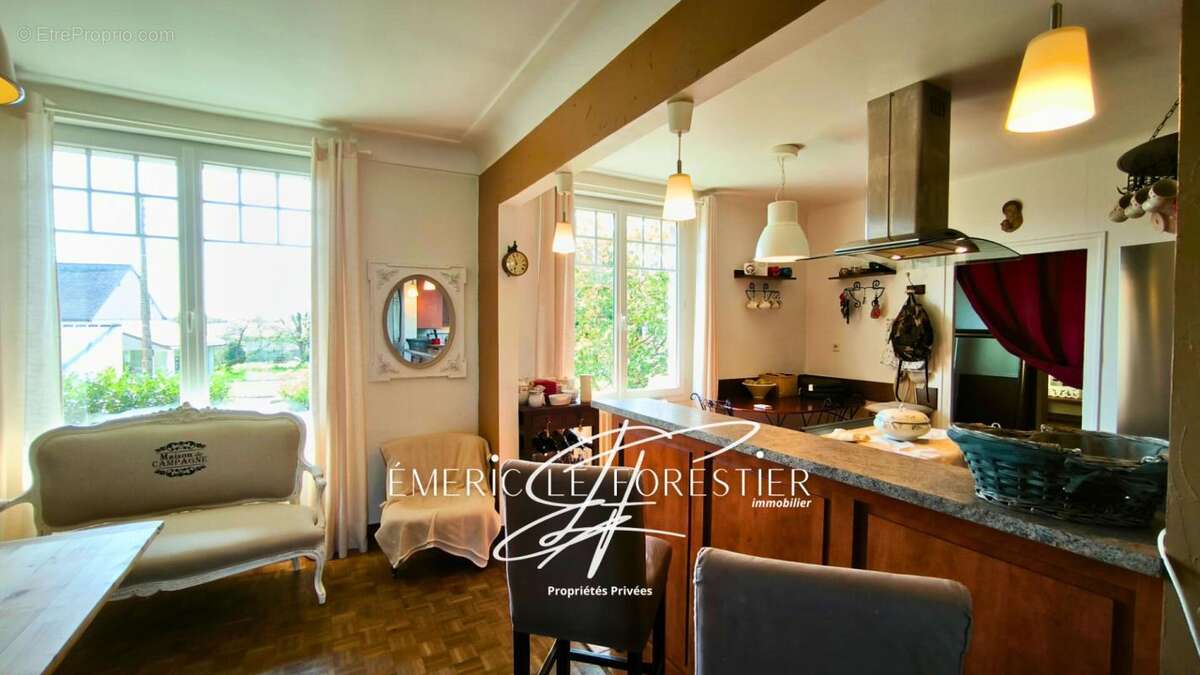 Maison à JUIGNE-DES-MOUTIERS