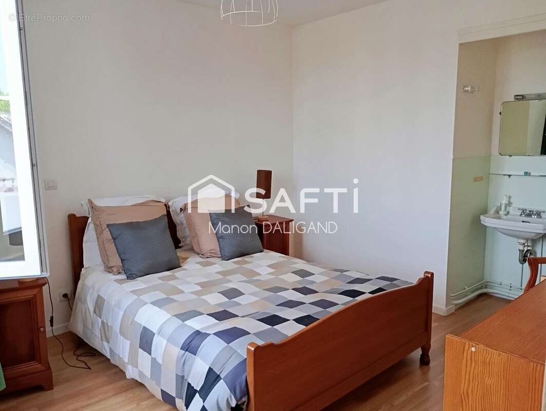Maison 324 m² à Grury  - photo 7