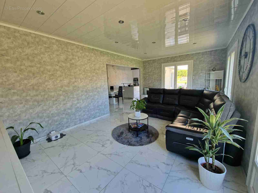 Maison à LA LANDE-DE-FRONSAC