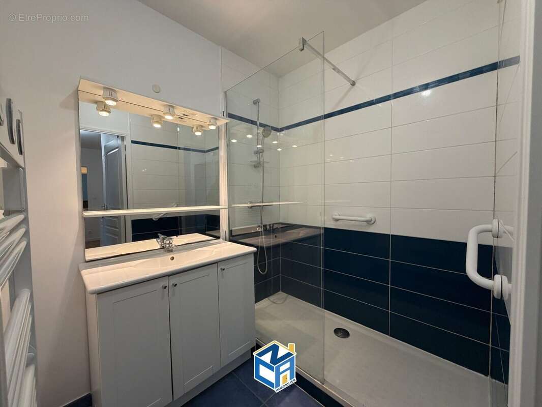 Appartement à SAINT-CYR-SUR-LOIRE