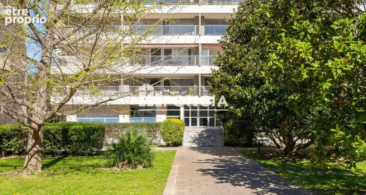 Appartement à MARSEILLE-8E