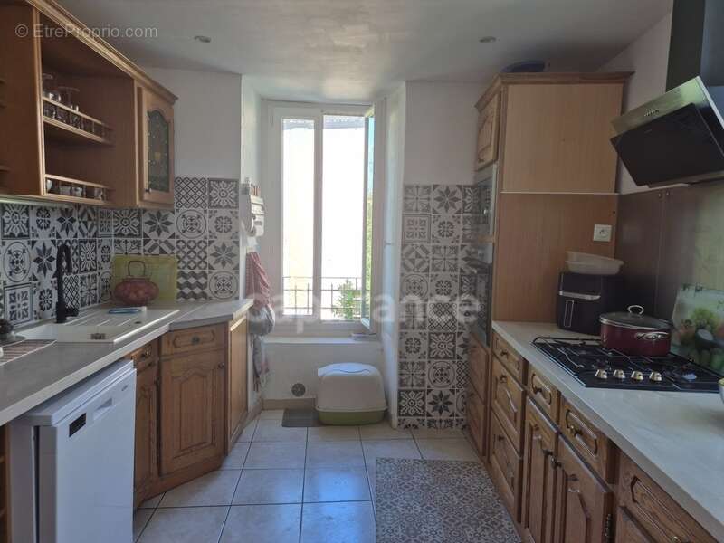 Maison à VEZENOBRES