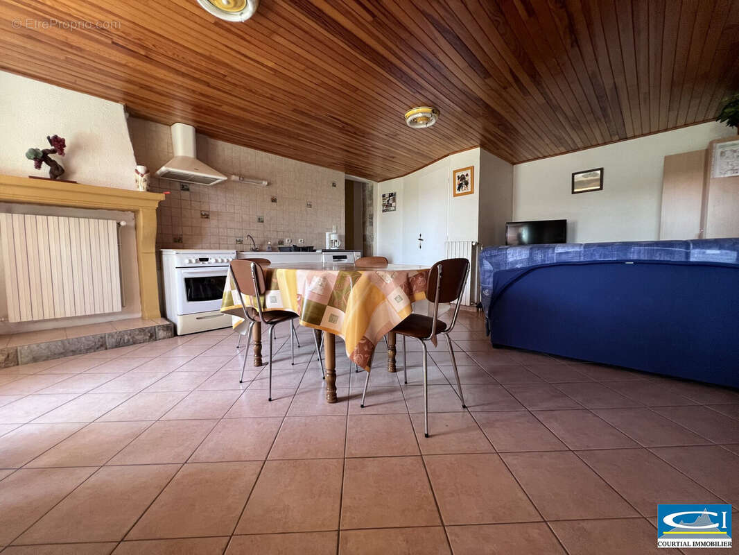 Maison à ETABLES