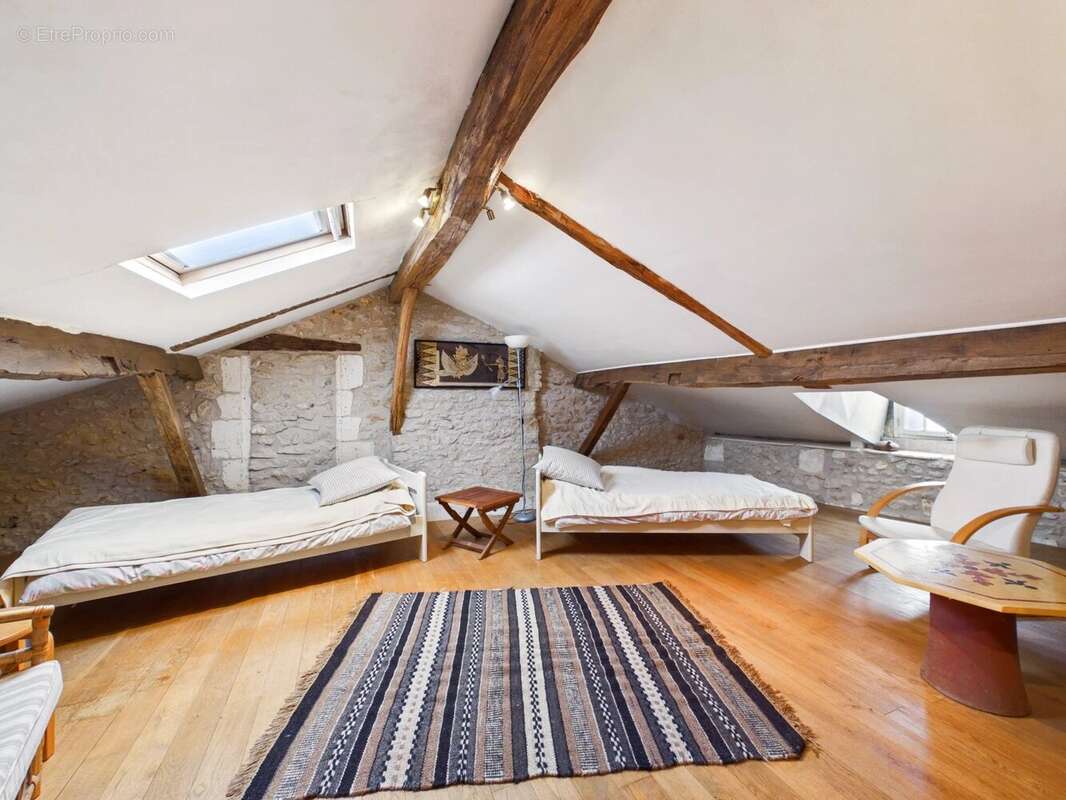 Spacieuse maison de village comprenant quatre chambres. - photo 4
