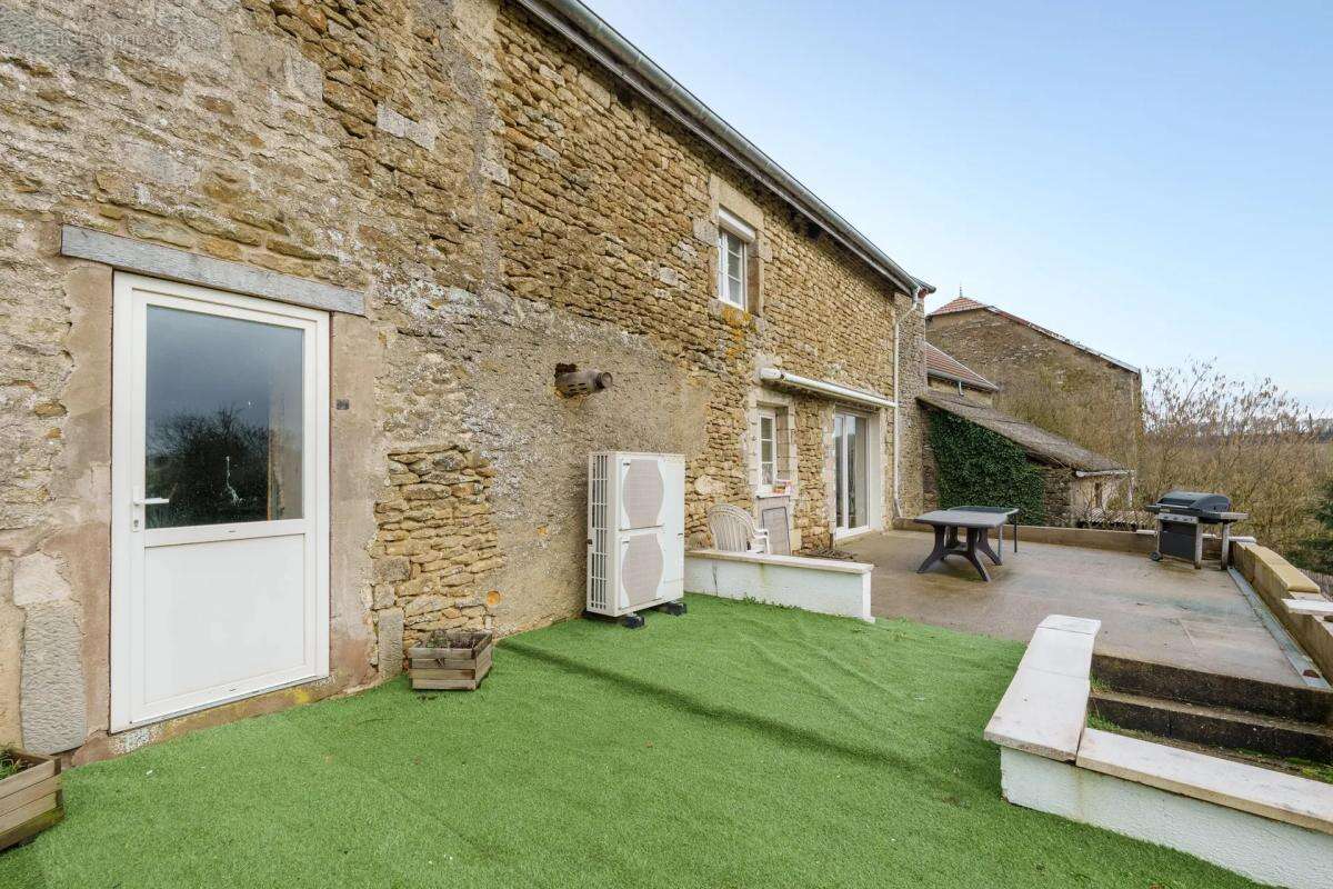 Maison à VAL-DE-MEUSE