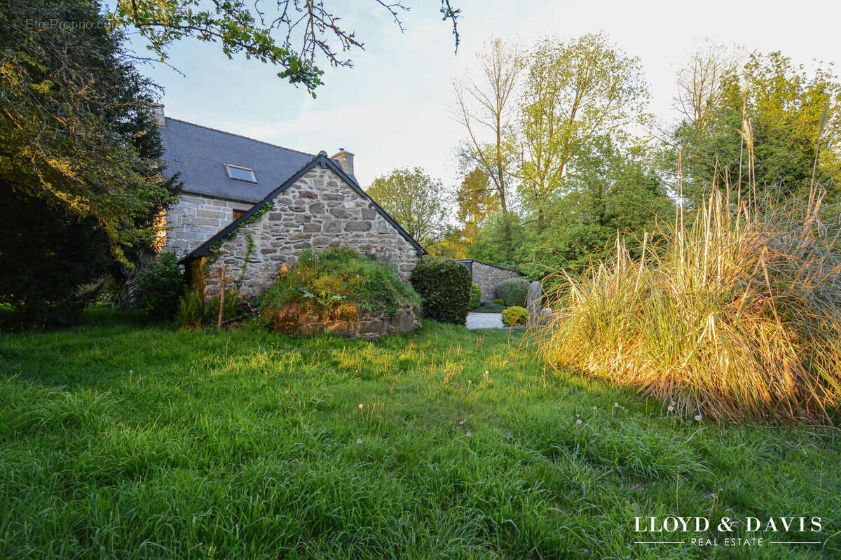 176 m² à Kergrist-Moelou  - photo 6