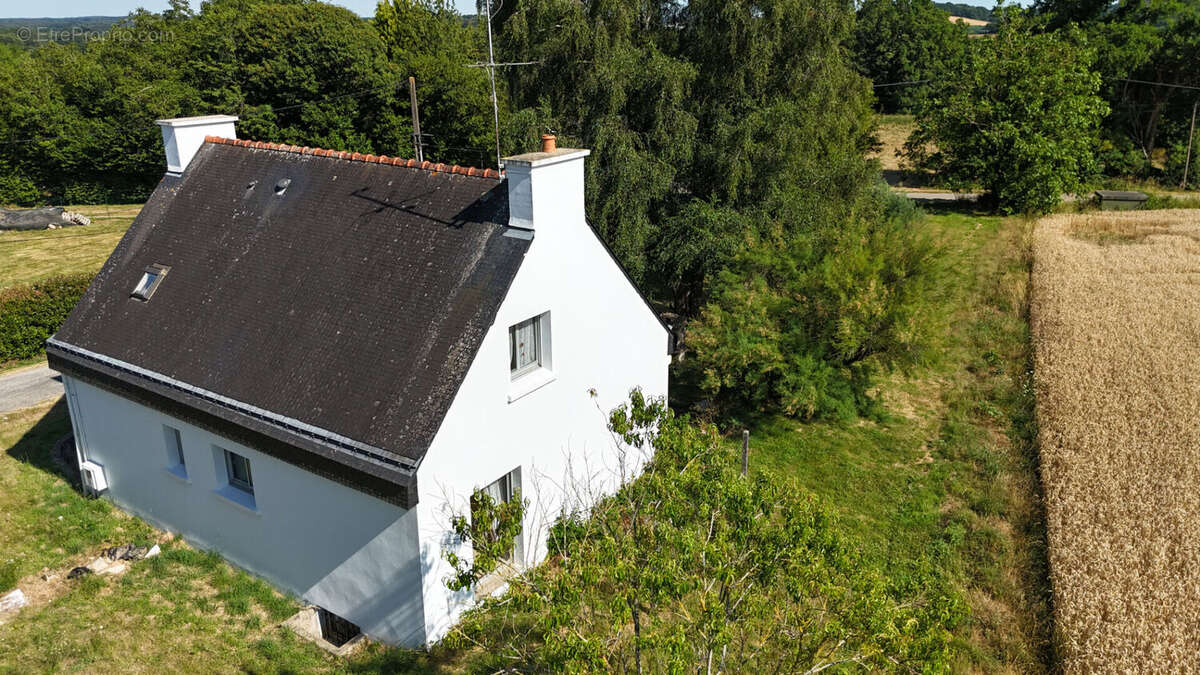 Maison à LOCMINE