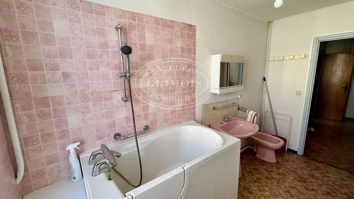 Appartement T3 2ème étage - photo 9