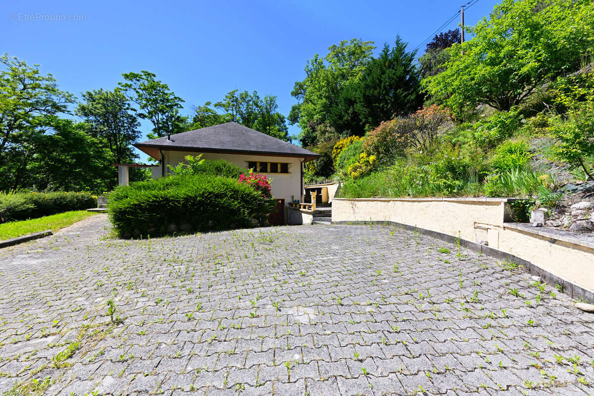 Maison à SAINT-ALBAN-LEYSSE