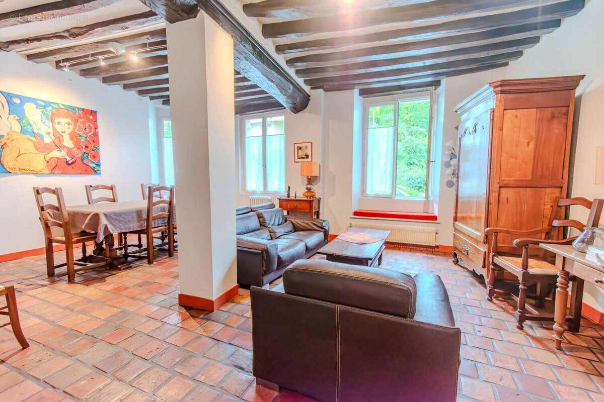 Maison à MONTMORENCY