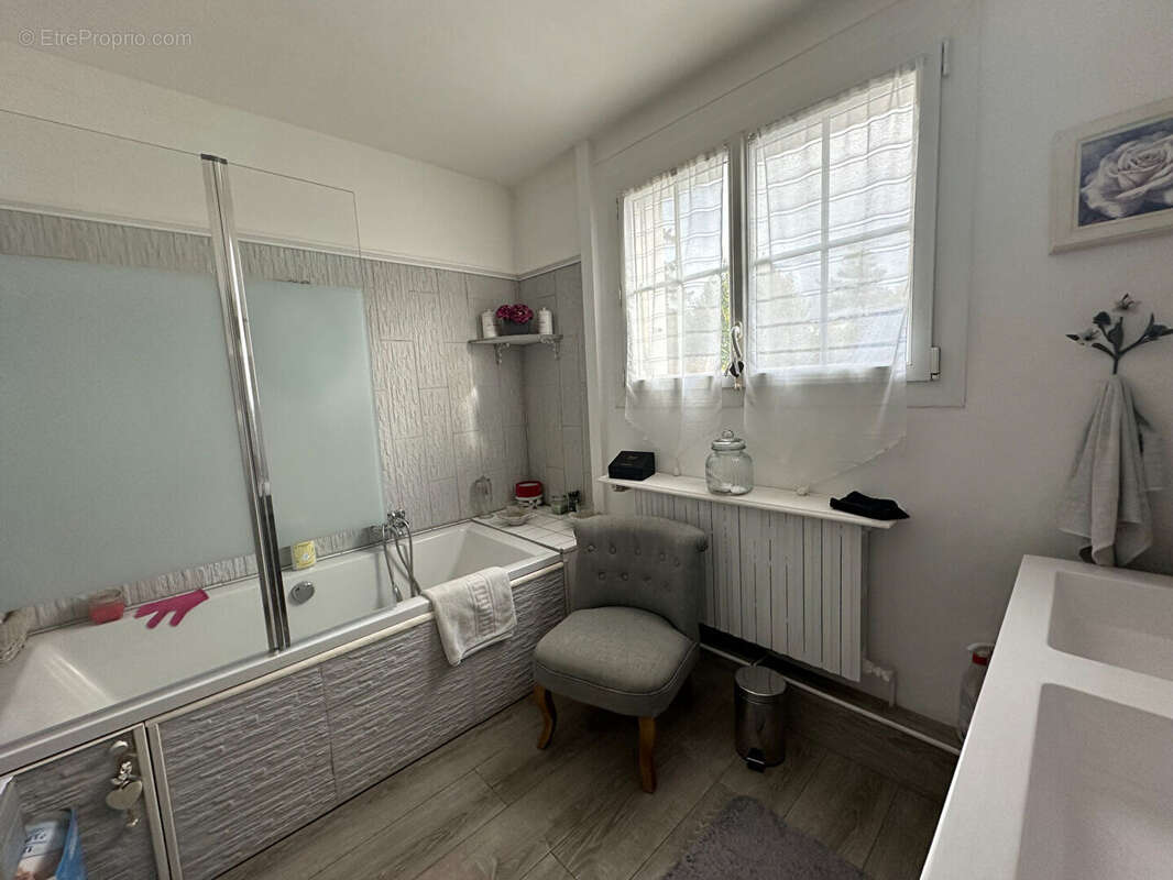 Maison à SAINT-MAUR