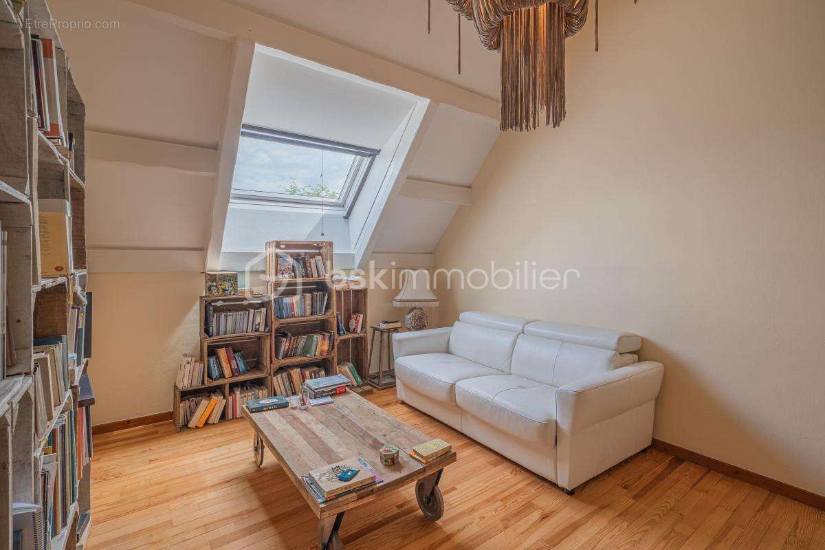 Maison de caractère de 250 m² avec 3 gîtes indépendants à fort potentiel touristique - photo 7