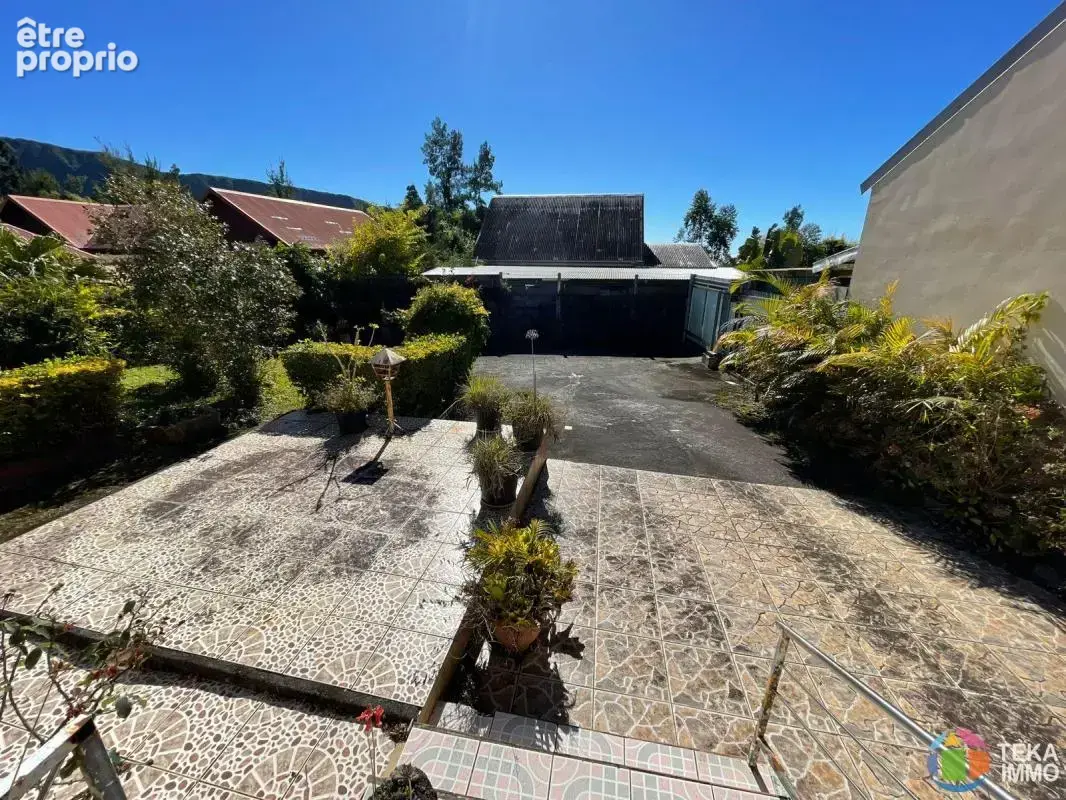 FABIEN TEKA IMMO vous propose une maison F6 à la vente à proximité du village de la Plaine des Palmistes - photo 3