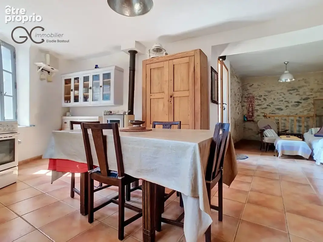Maison 100 m² à Saint-Nazaire-De-Ladarez  - photo 2
