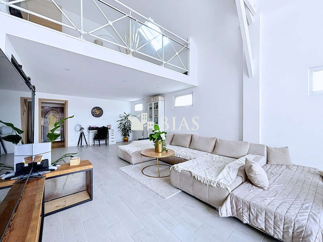 Maison 183 m² à La Haye-Le-Comte  - photo 5