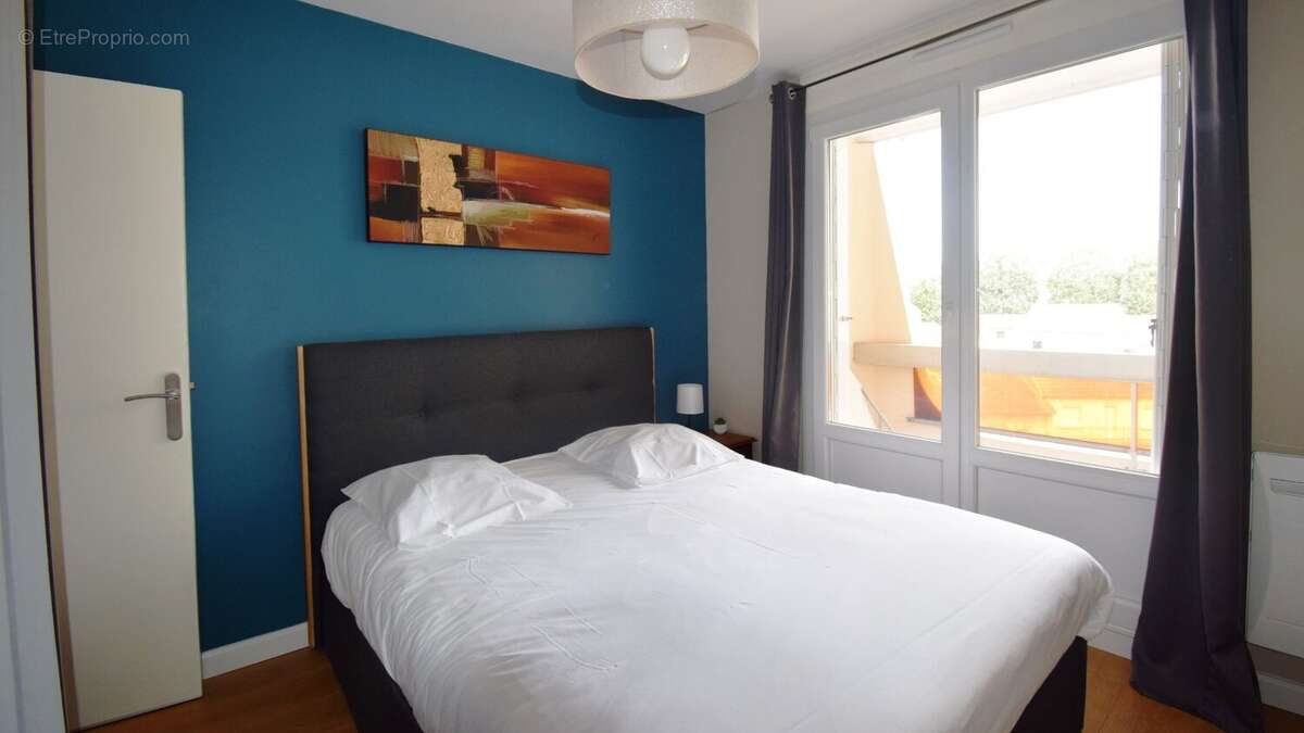 Vente Appartement T2 proche gare à VICHY avec balcons et garage - photo 7