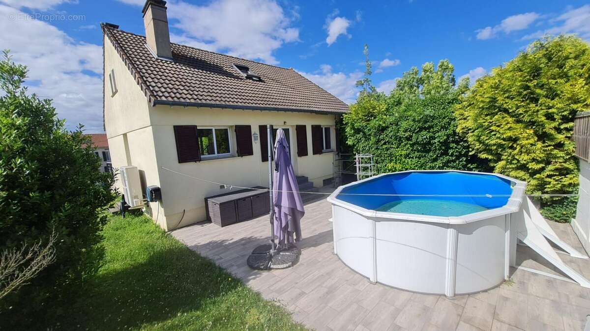 Maison à SAINT-OUEN-L'AUMONE