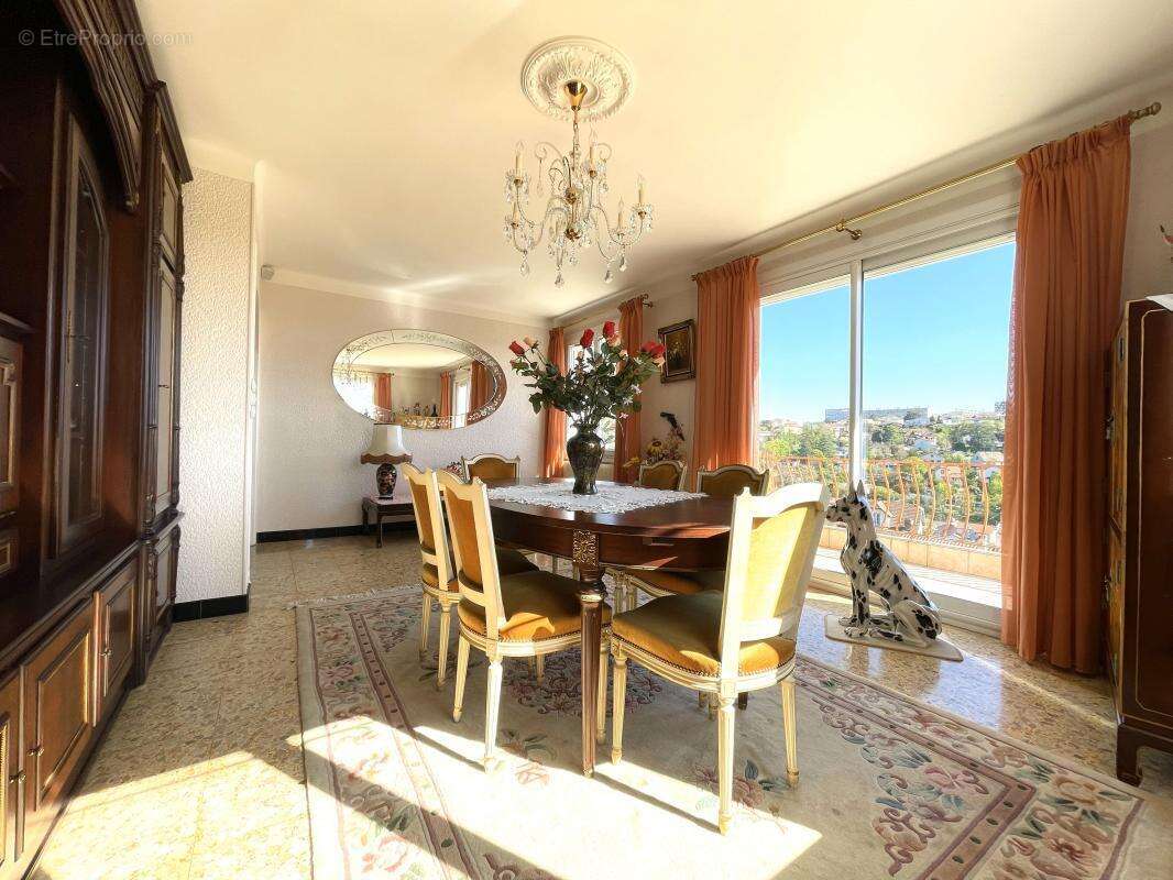 Maison à RILLIEUX-LA-PAPE