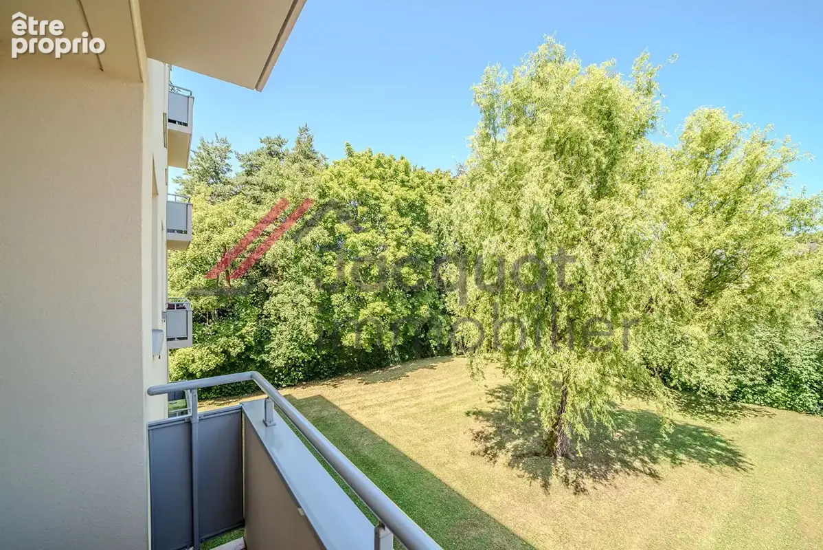 Appartement 3 pièces 70 m² à vendre à Lons-Le-Saunier (39000) - photo 1