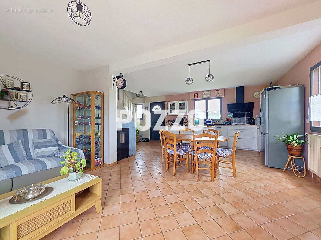 a vendre :Maison  6 chambres à côté de PÉRIERS- à moins de 20 kms de la mer- sous-sol complet - photo 10