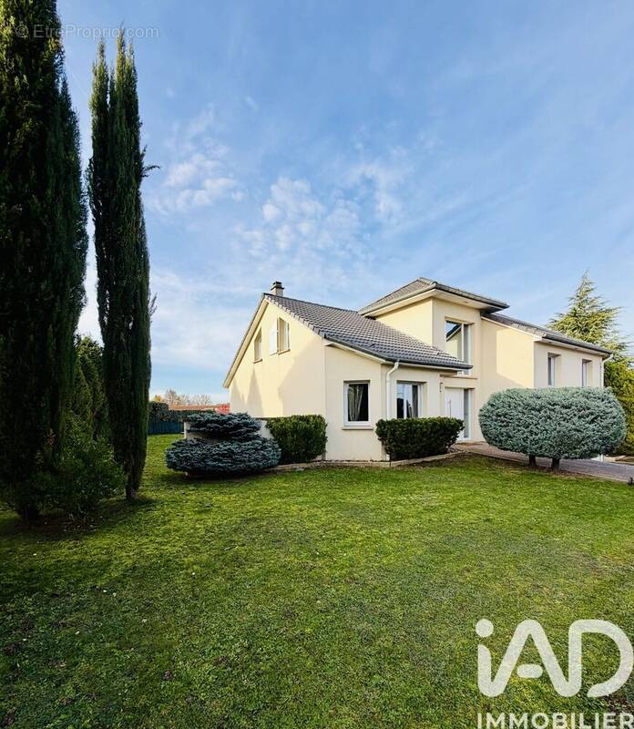 Photo 1 - Maison à CUVRY