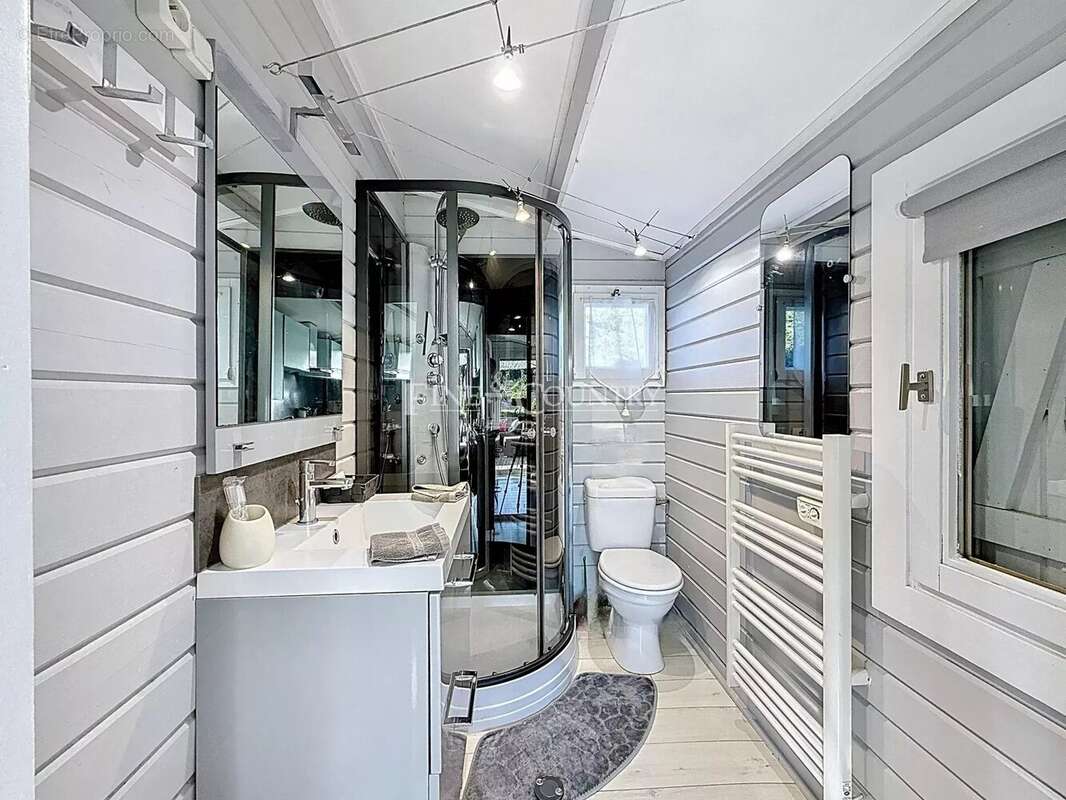 Maison à LES ADRETS-DE-L&#039;ESTEREL