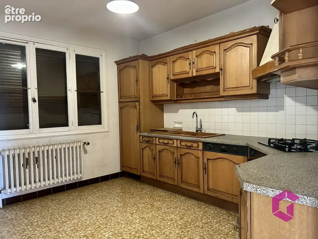 Maison Individuelle à Rénover avec Grand Jardin - Un Potentiel à Saisir ! - photo 7