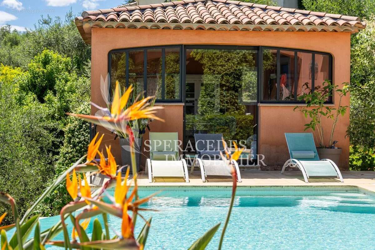Maison à LE TIGNET