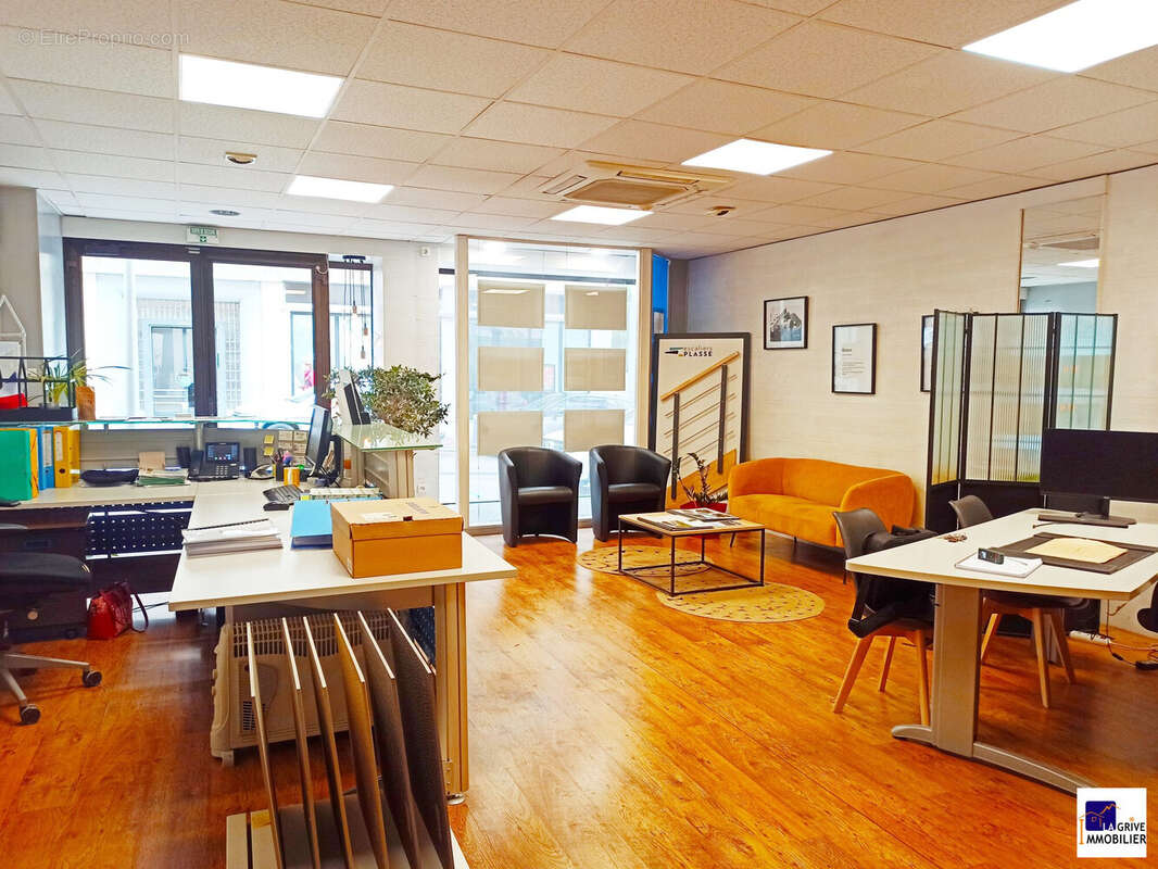 Commerce à SAINT-JEAN-DE-MAURIENNE