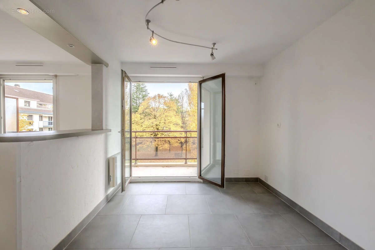Appartement 84 m² à Douvaine  - photo 3