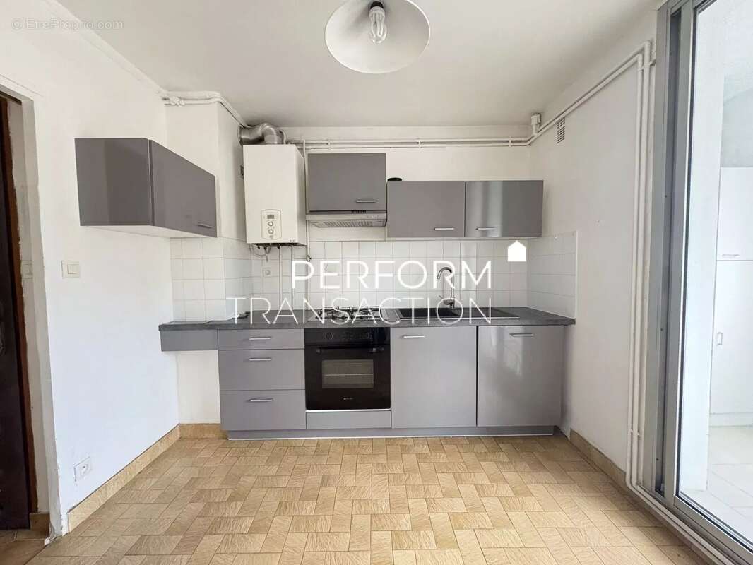 Appartement à SAINT-MARTIN-D&#039;HERES