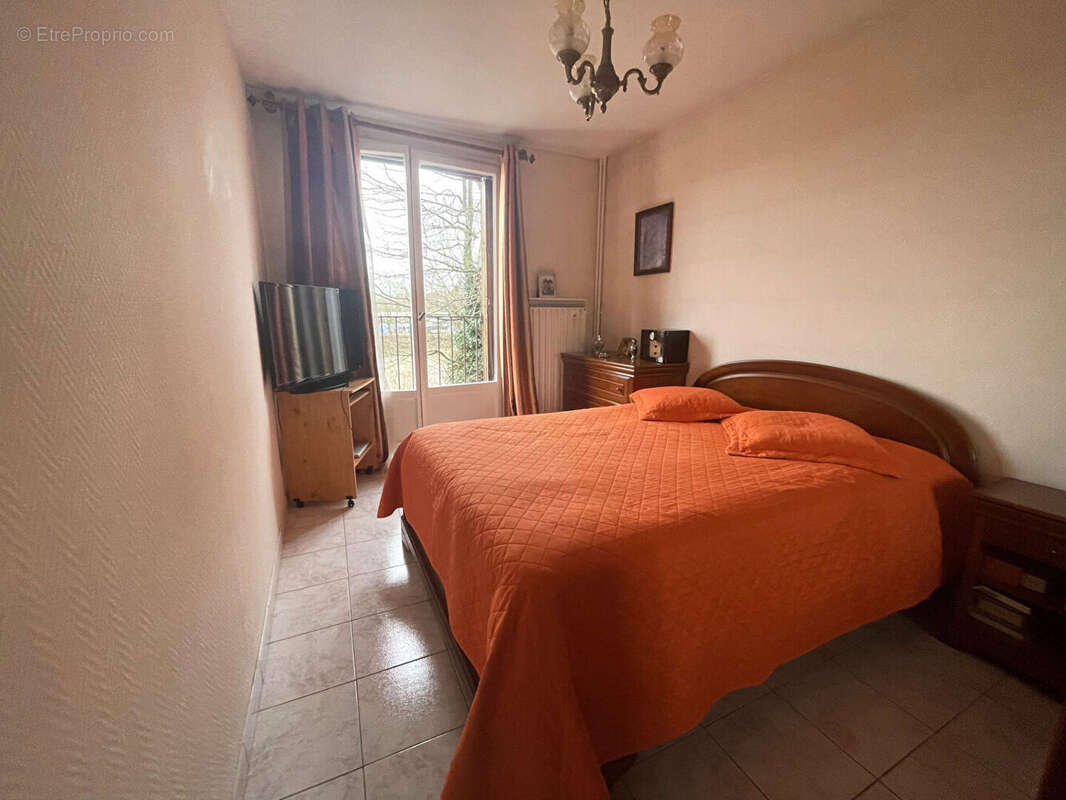 Appartement à EPINAY-SUR-SEINE