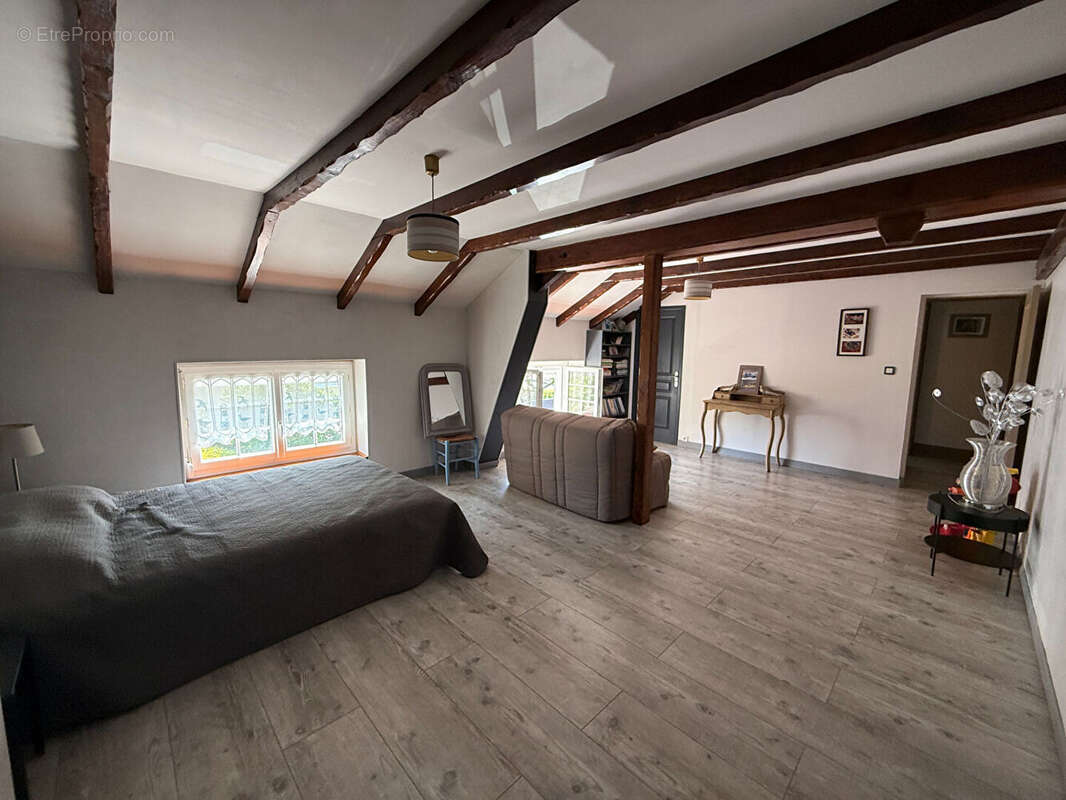 Maison Vrigne Aux Bois 7 pièces 175 m2 - photo 9