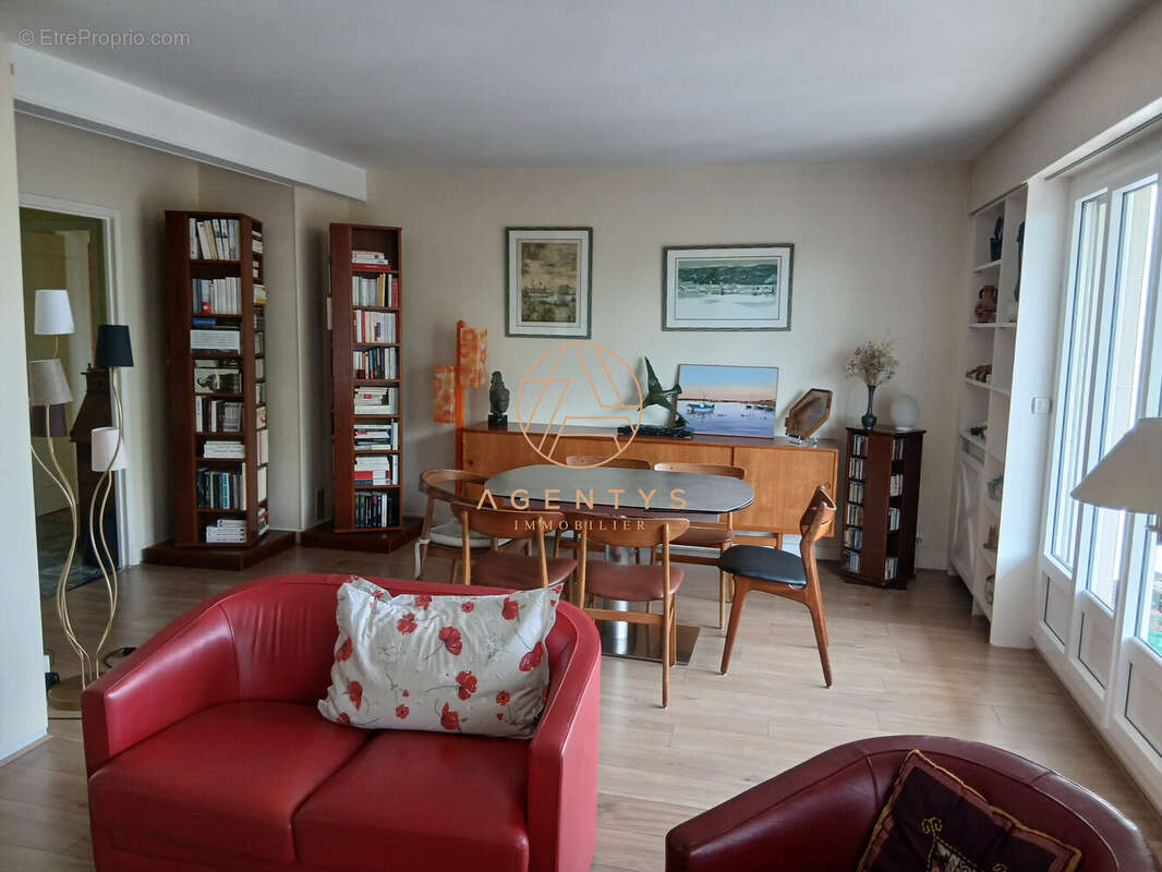Appartement 89 m² à Saint-Maur-Des-Fosses  - photo 7