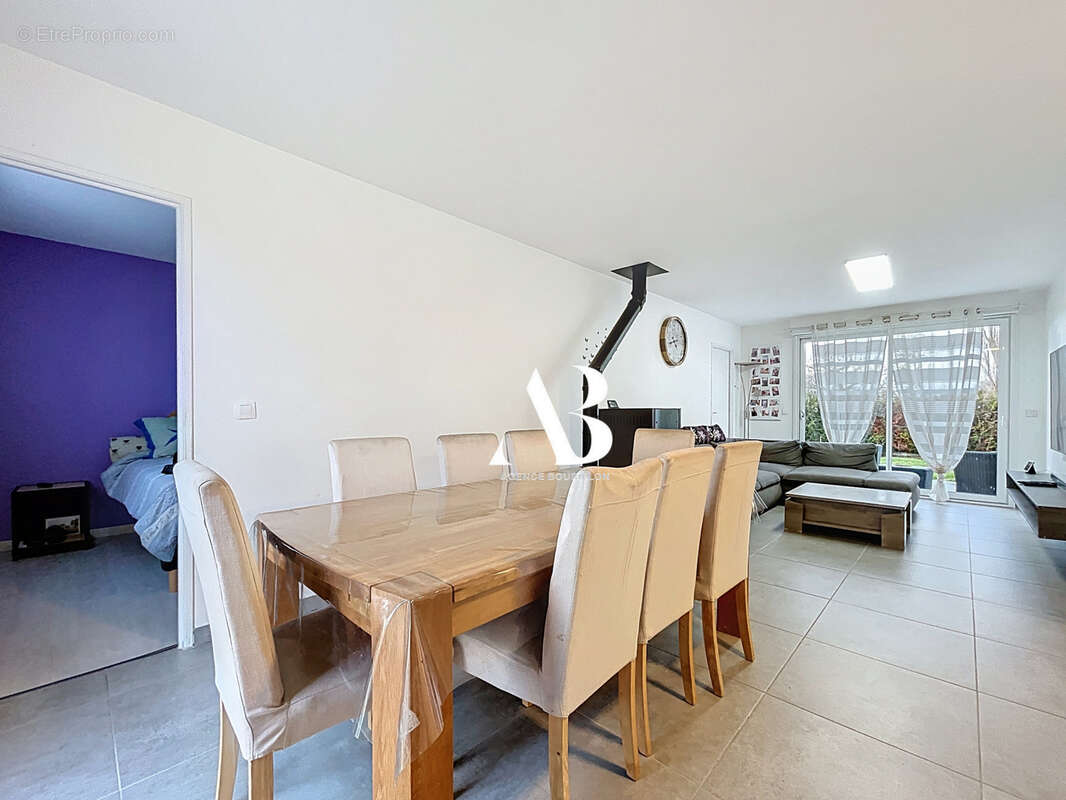 Maison à VILLENEUVE-LES-BORDES