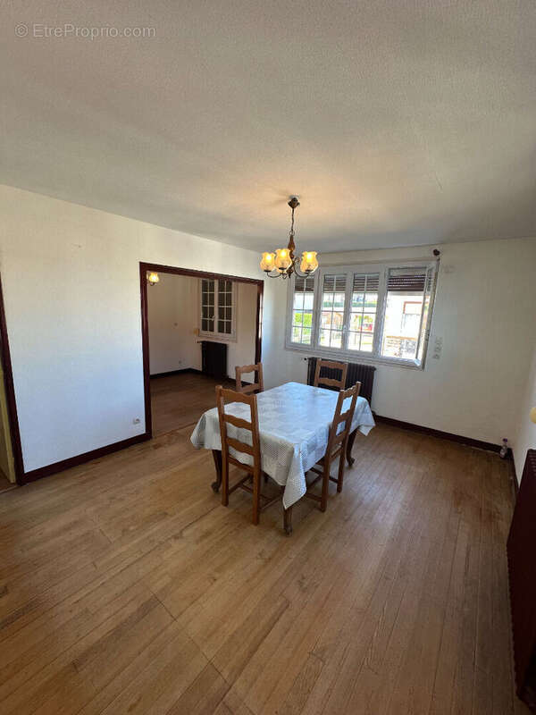 Maison à SAINT-JUST-EN-CHAUSSEE