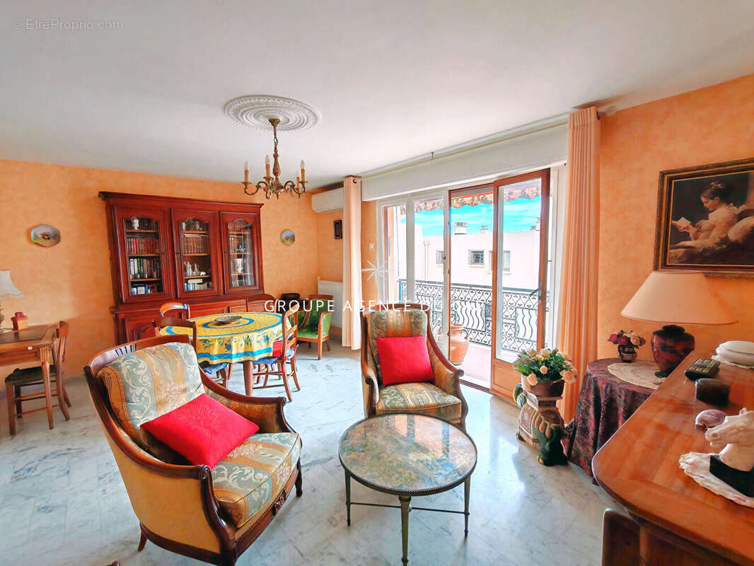 Appartement à FREJUS