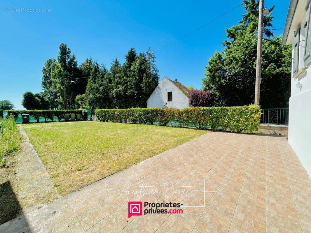 Maison à ROZAY-EN-BRIE