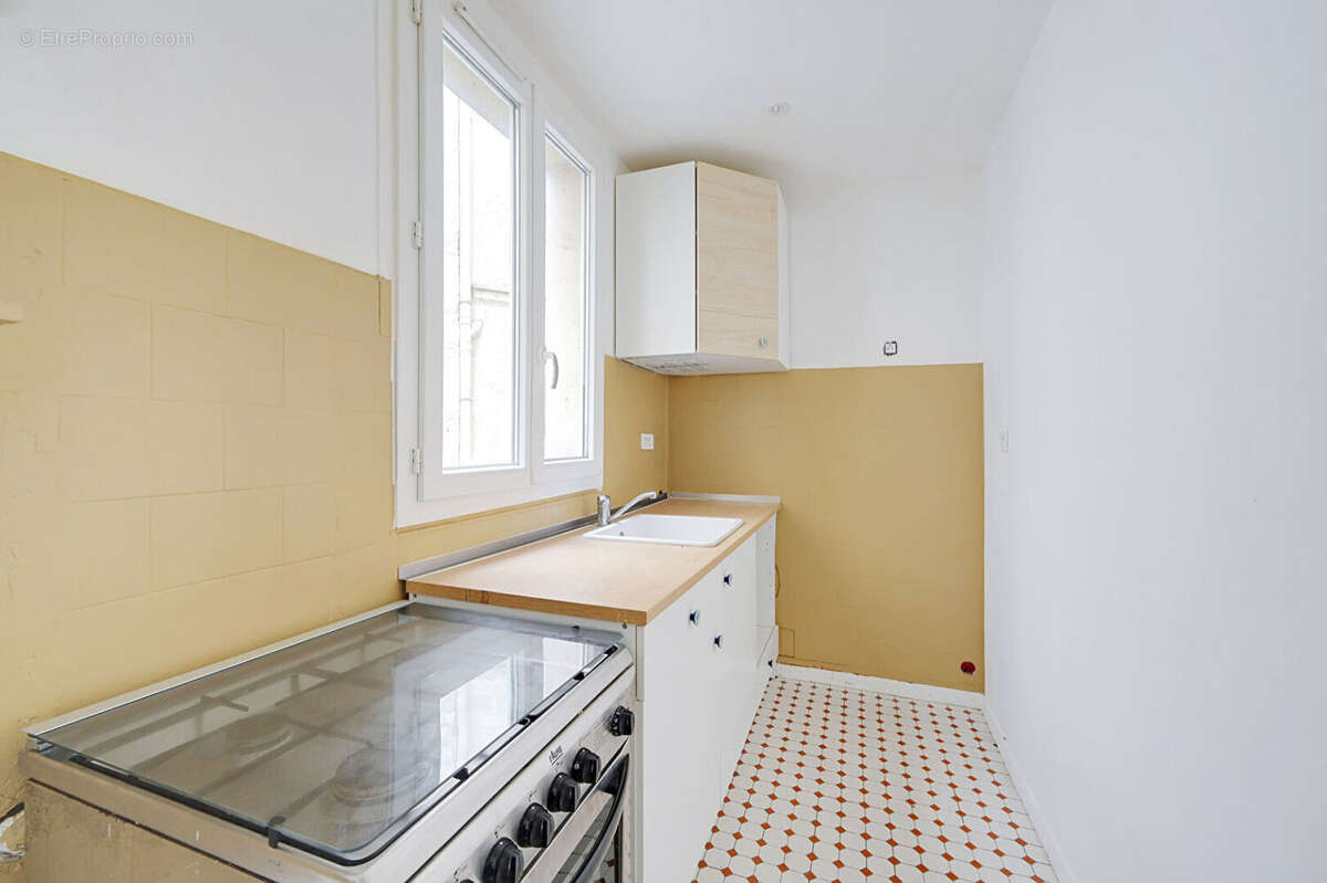 Appartement à PARIS-18E