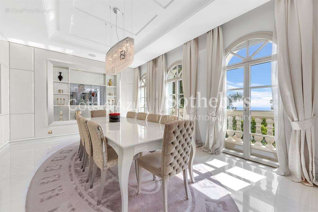 Maison à ROQUEBRUNE-CAP-MARTIN