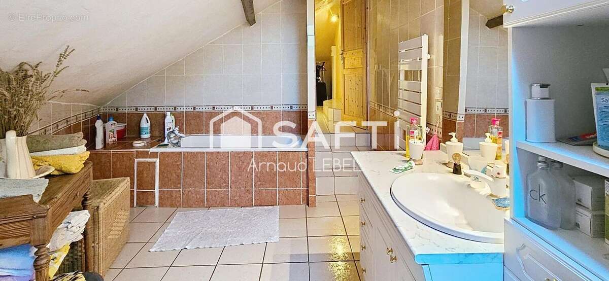 Maison 117 m² à Saint-Reverien  - photo 8