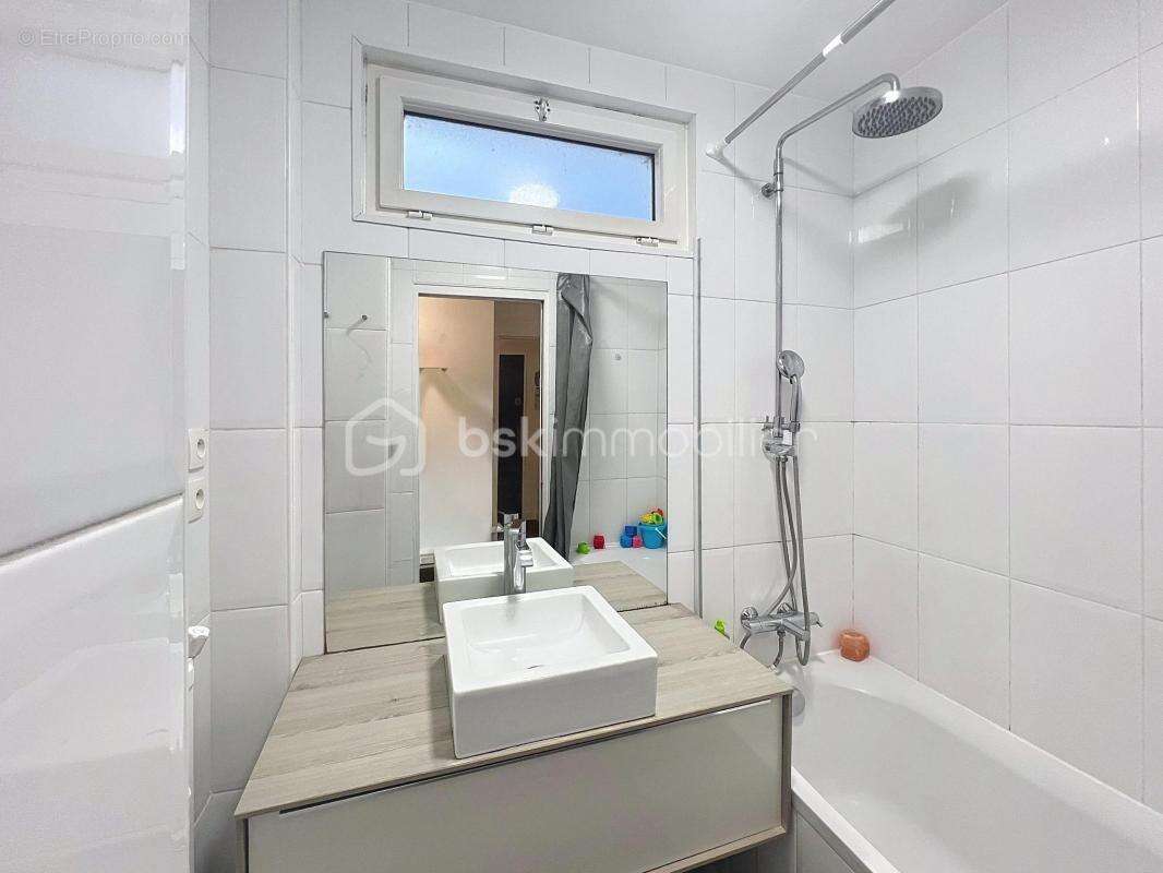 Appartement à LIMEIL-BREVANNES