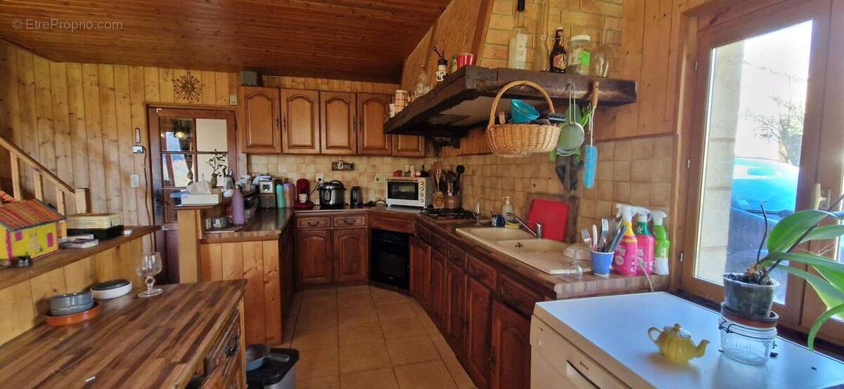 Maison en pierre proche du Bugue de 155 m2 - photo 5