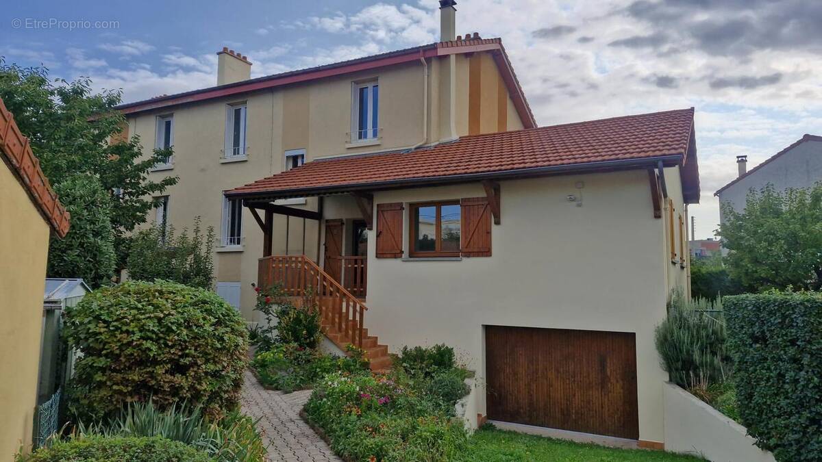 Photo 1 - Maison à CLERMONT-FERRAND
